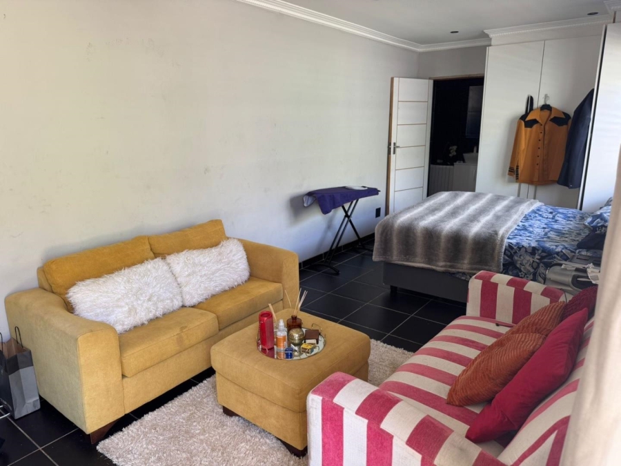 4 Bedroom Property for Sale in Gonubie Eastern Cape